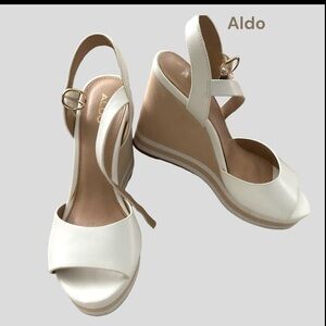 ALDO BROA White Cream Wedge Platform Barbie Open Toe Heel Shoe  Size 9